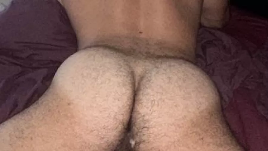 [19] Straight curious guy, been told I’ve got a nice ass but a few people. Maybe I should investigate more. Need a train ran through me. by Tough_Nerve9983