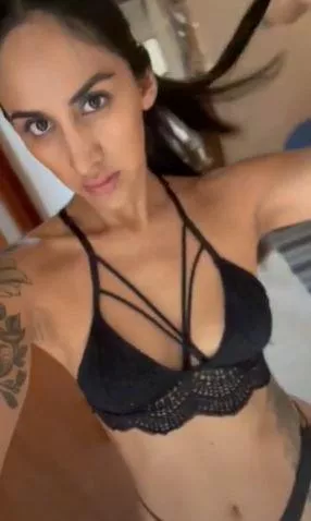 Can i make you hard with my tits? posted by katrini_123