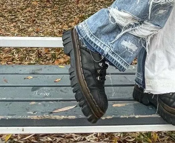 Can someone help me Id these boots by Sad_Captain_5047