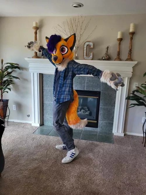 Daily fursuit posting  by Onedeadlymouse