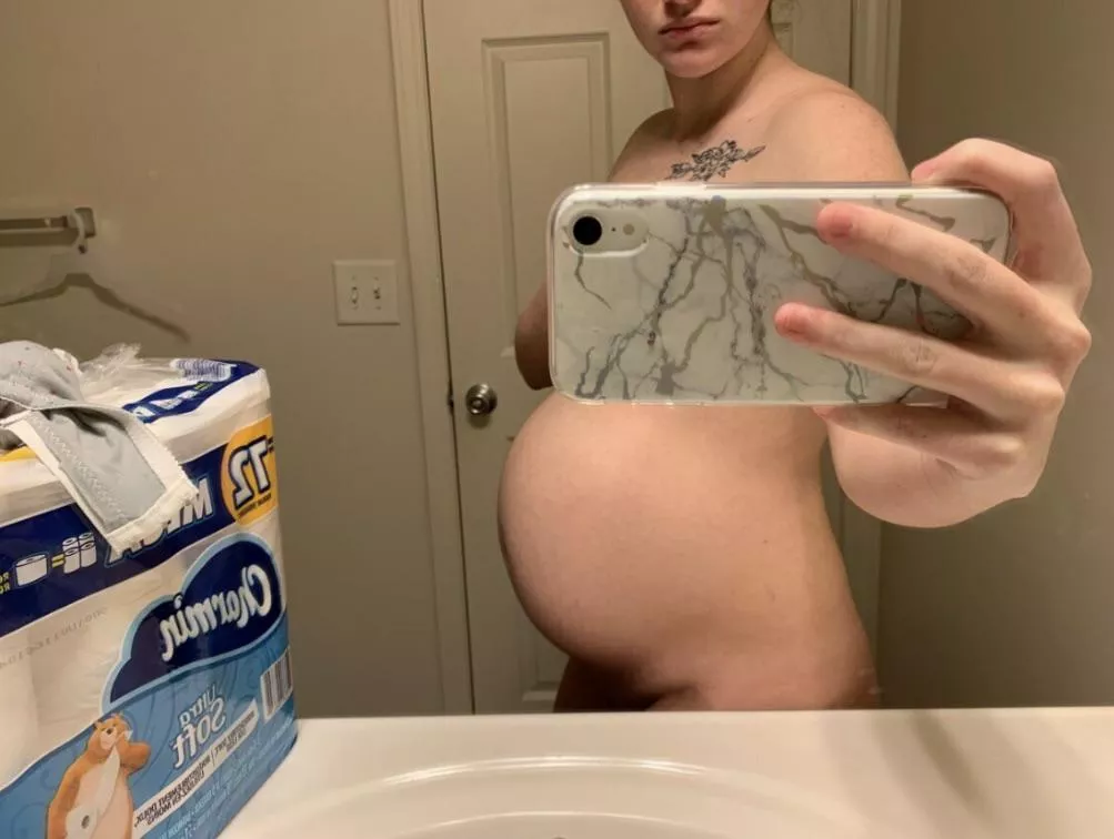 Dinner is served , are you hungry for a pregnant slut? posted by TattedMommyleah