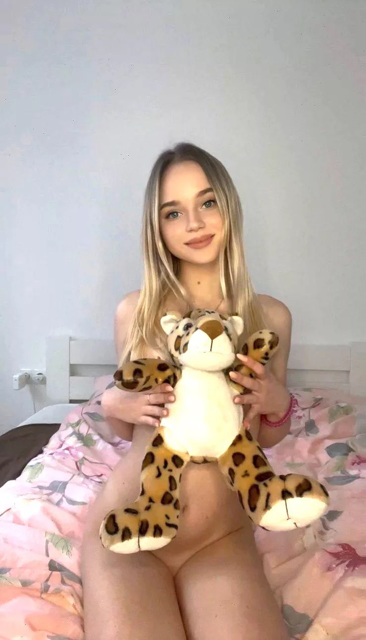 Do I look hot? posted by False_Win3903