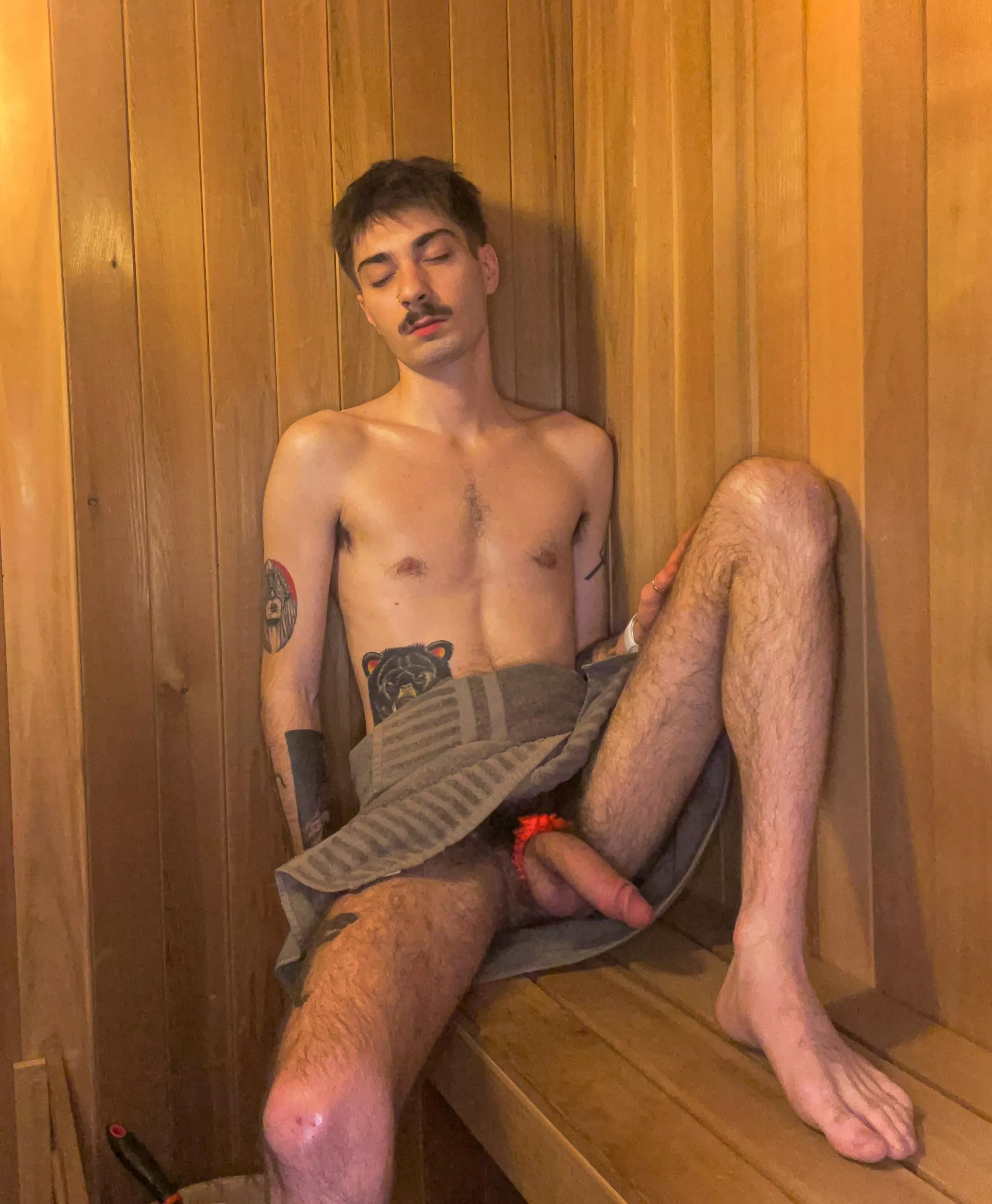 do saunas get anyone else horny? posted by CoreyD_420