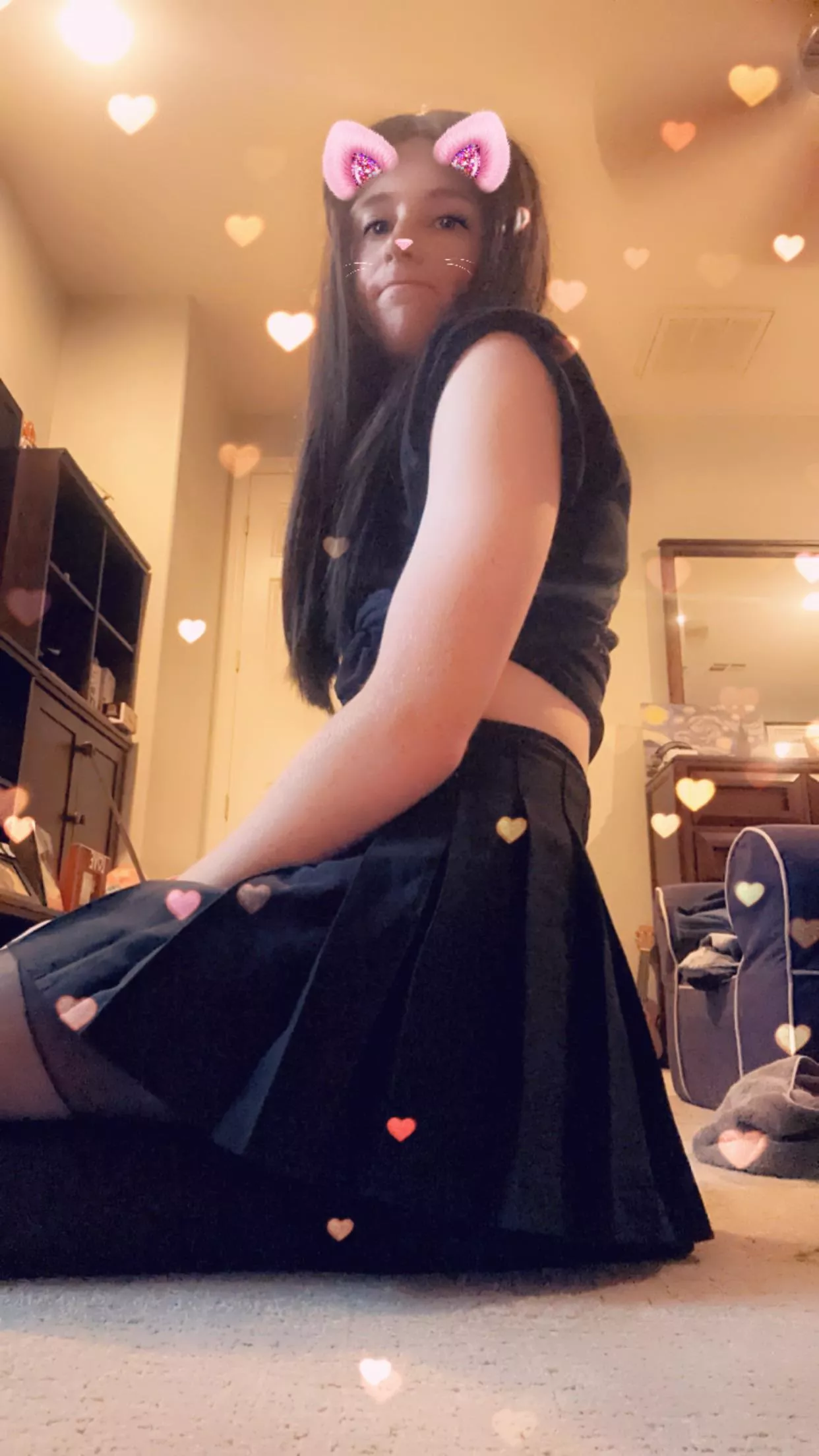 Do u like my skirt? posted by DoesThisLookGoodOnMe