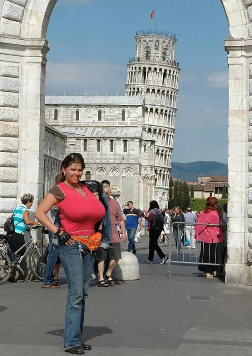 Do you understand why the Tower of Pisa leans ? ...... by milenavelba122