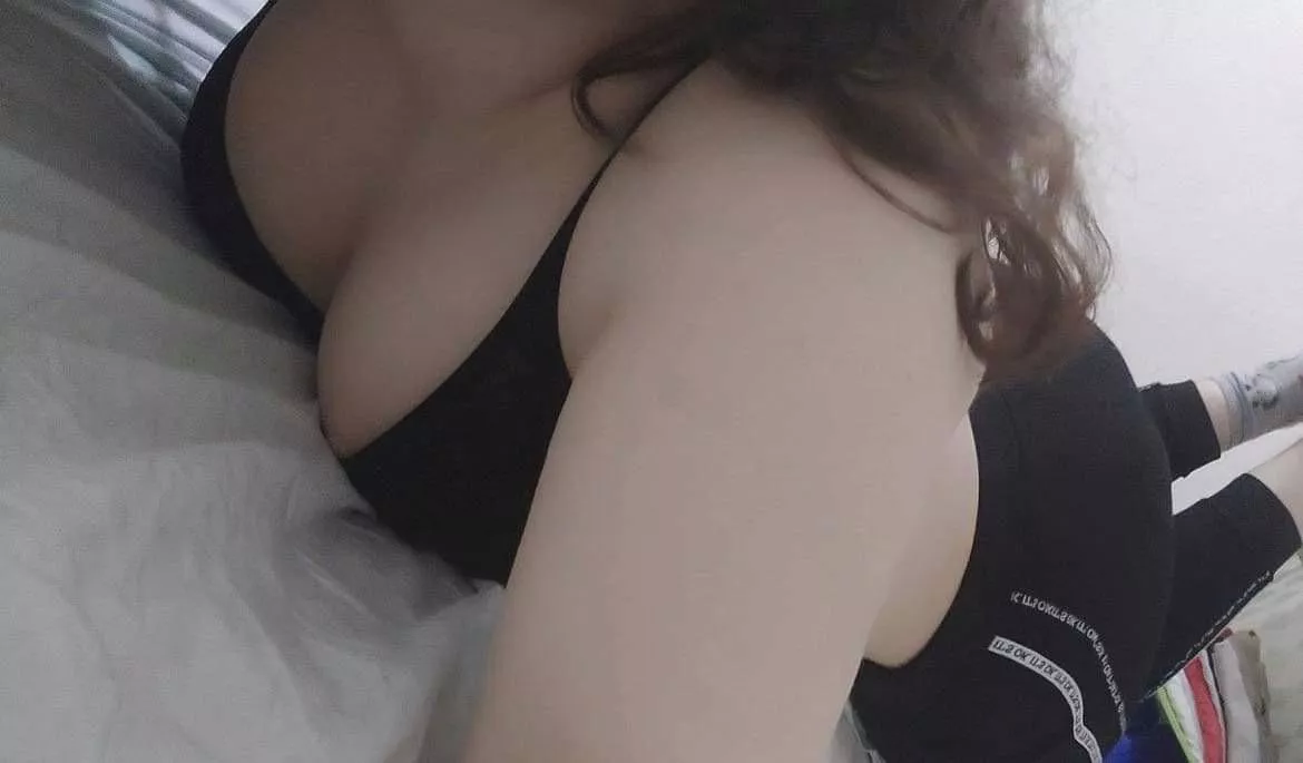 F4M/MF/F posted by Queen_Bee901