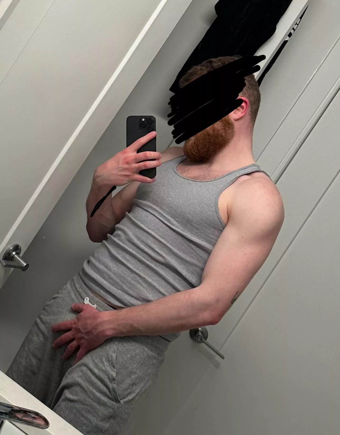 get on your knees posted by basebboy01