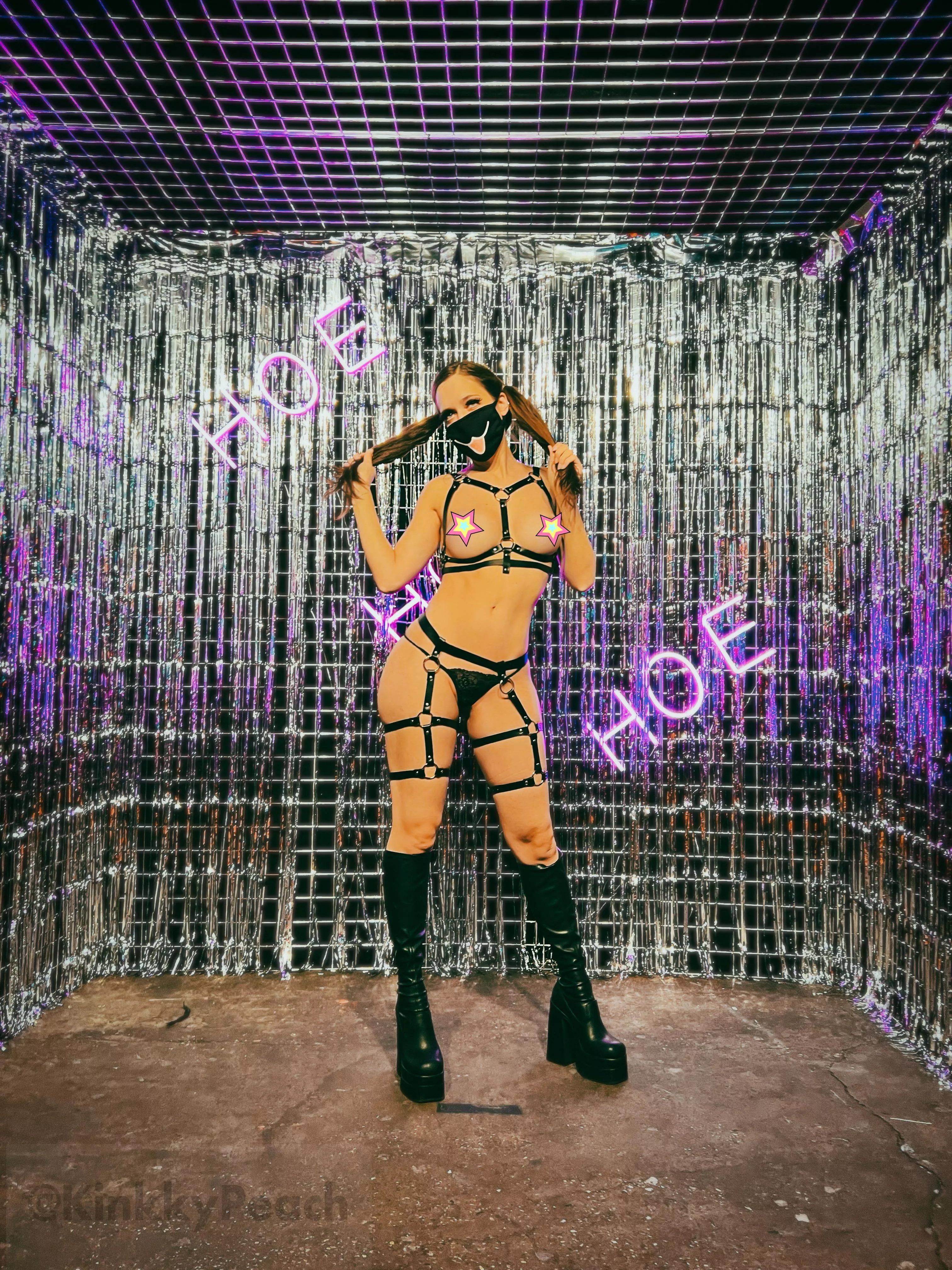 Having the best time at my favourite BDSM party posted by Kinkky_Peach