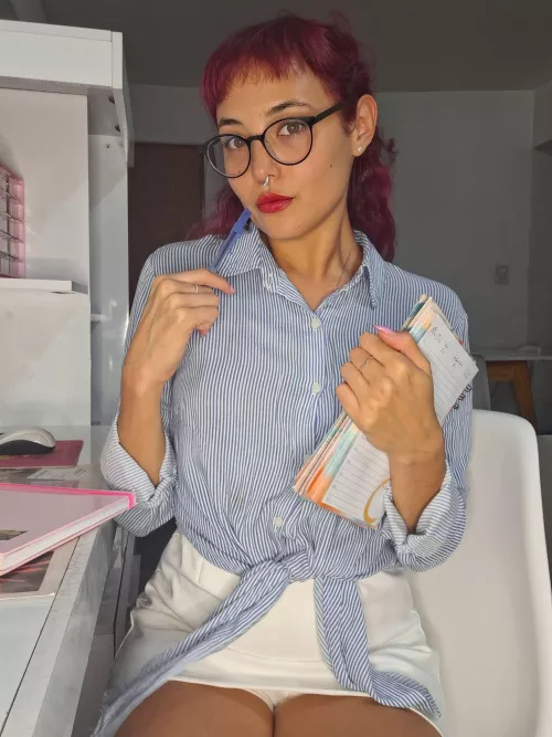Hi, I'm Naia, today I'll be your horny secretary by OnlyAdcz
