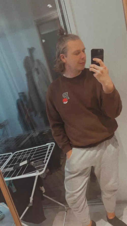 I hope everyone is having a great day! by SourGaymer