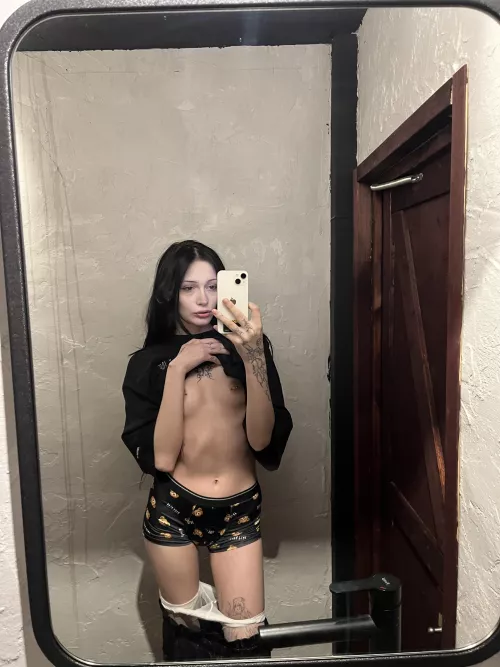 If I met you at a venue and asked you to creampie me in the restroom, would you? by kaiko_riko
