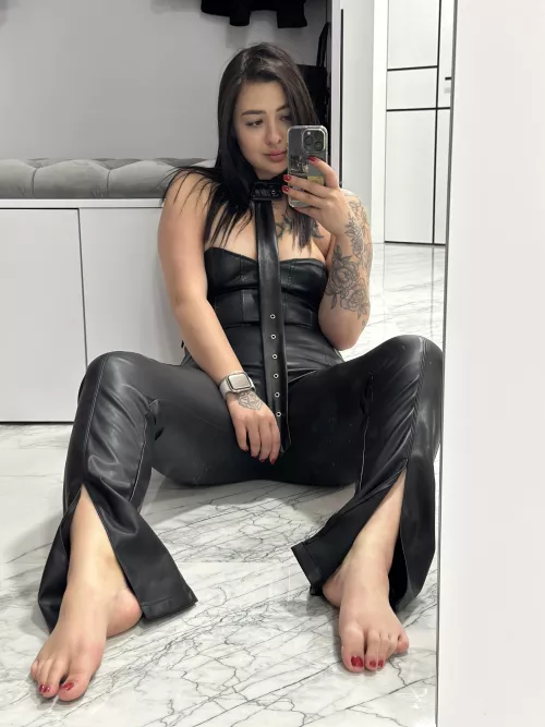 Leather mirror selfie by NikkiViki