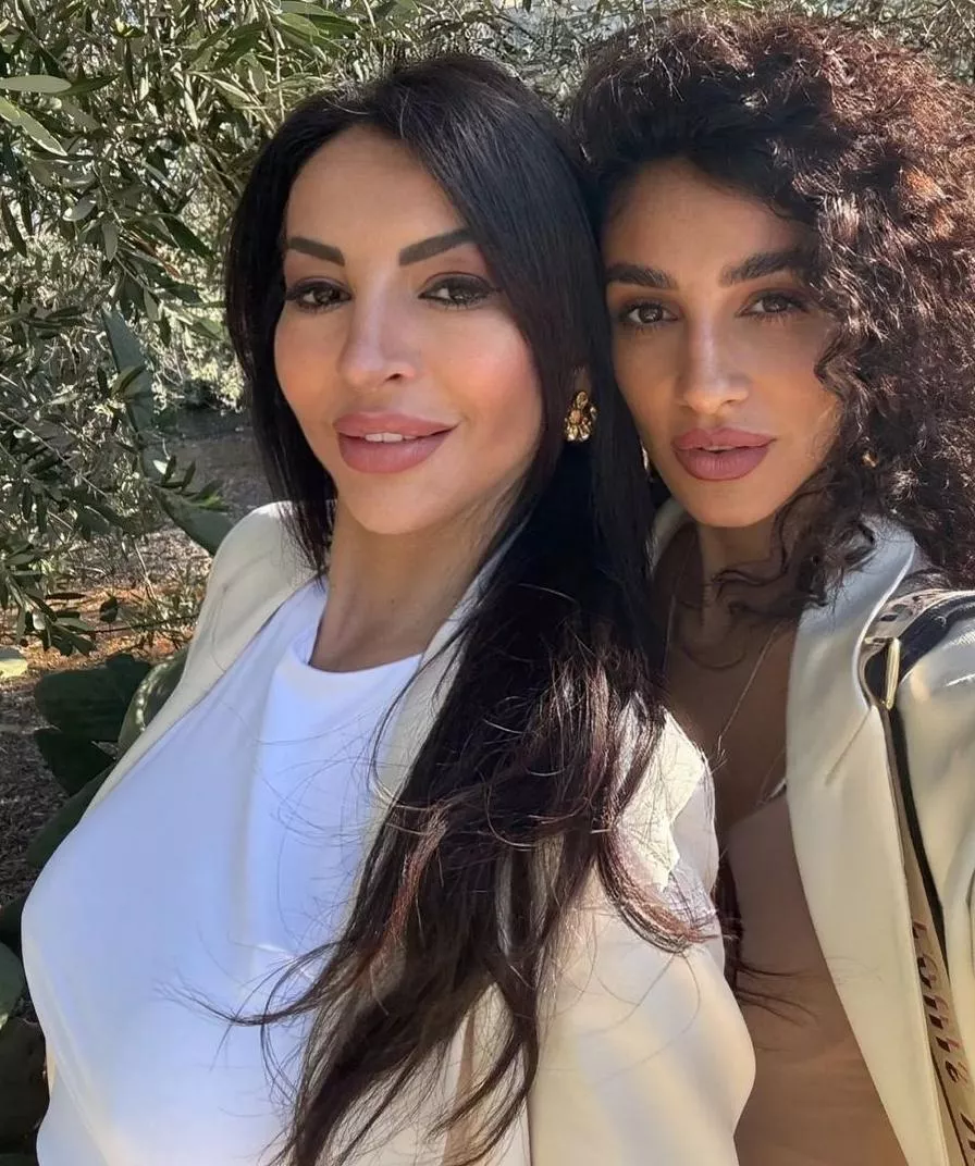 Left or right? posted by Familiar-Bit-4268