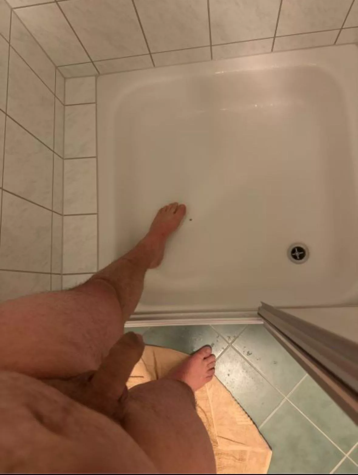 Let‘s go to take a shower posted by sieker9