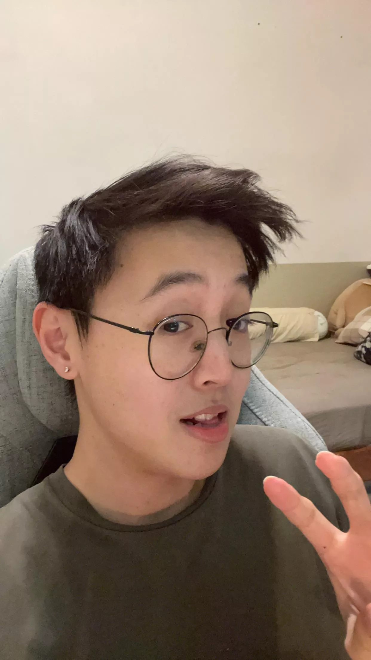 My first time posting here. How’s everyone doing? 👉👈 posted by Probsbro326