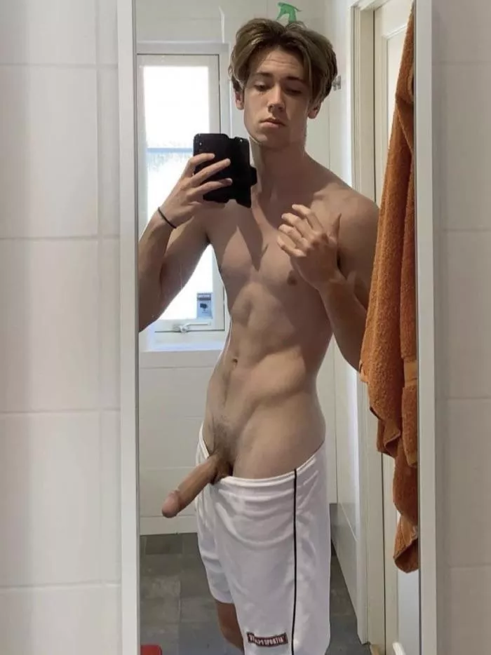 Never had my cock rated… what do you think? posted by throwaway188181881