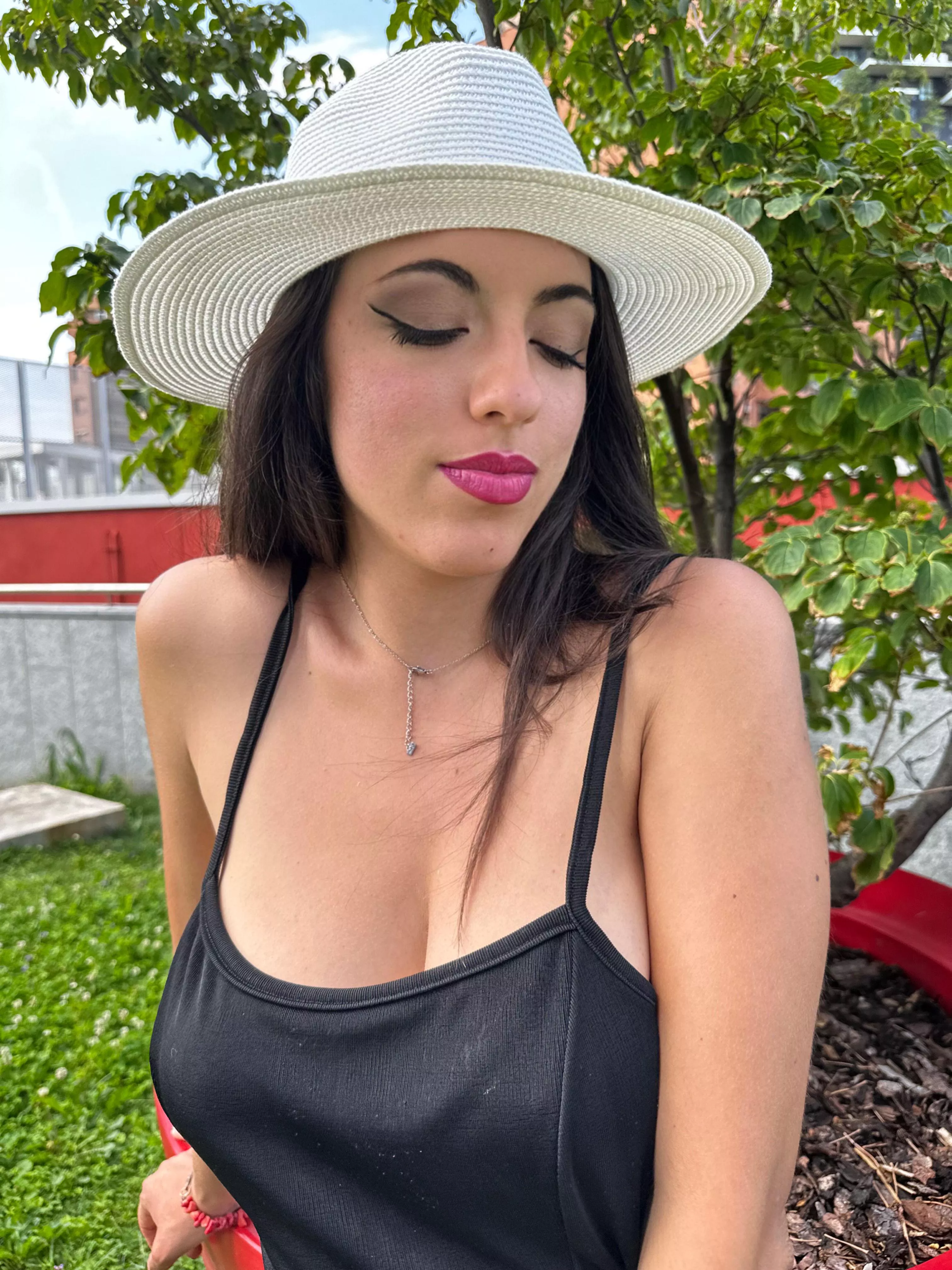 Never vulgar, classy and sassy [F19] posted by weweweeew