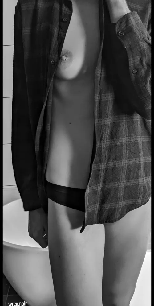 Oops 🤭 nothing to see here 😉 by wren_noir