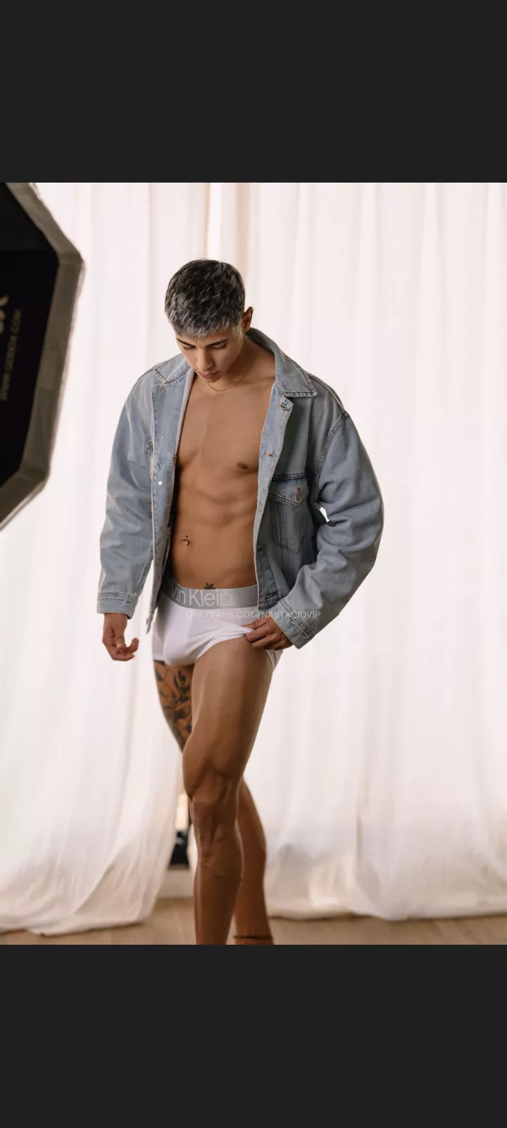 Que dices me saco la campera? posted by leovipmodel