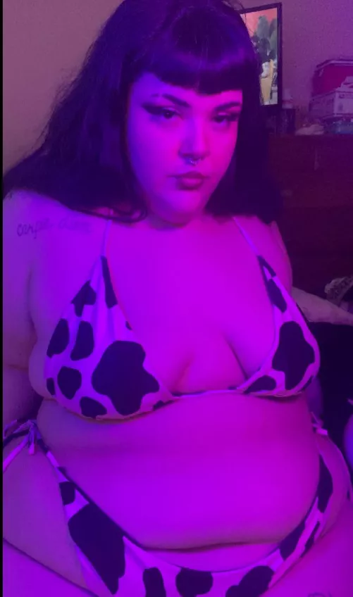 Say hi if you eat pussy for fun by ChubbyElfGirlfriend