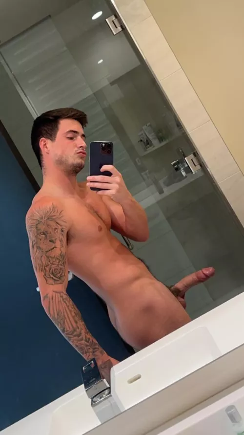 Side View 👀 by MaxPriceOF