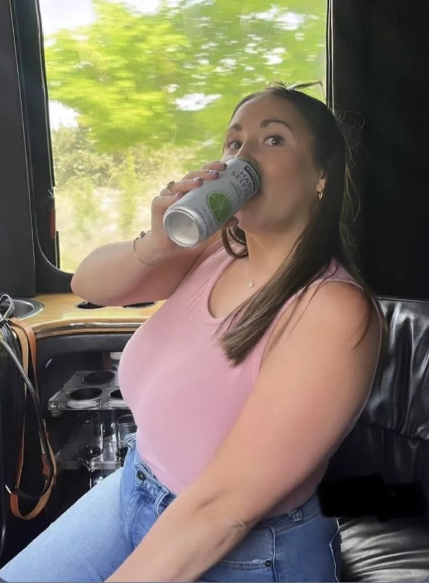 Stretching that pink top out  posted by JHUEY34