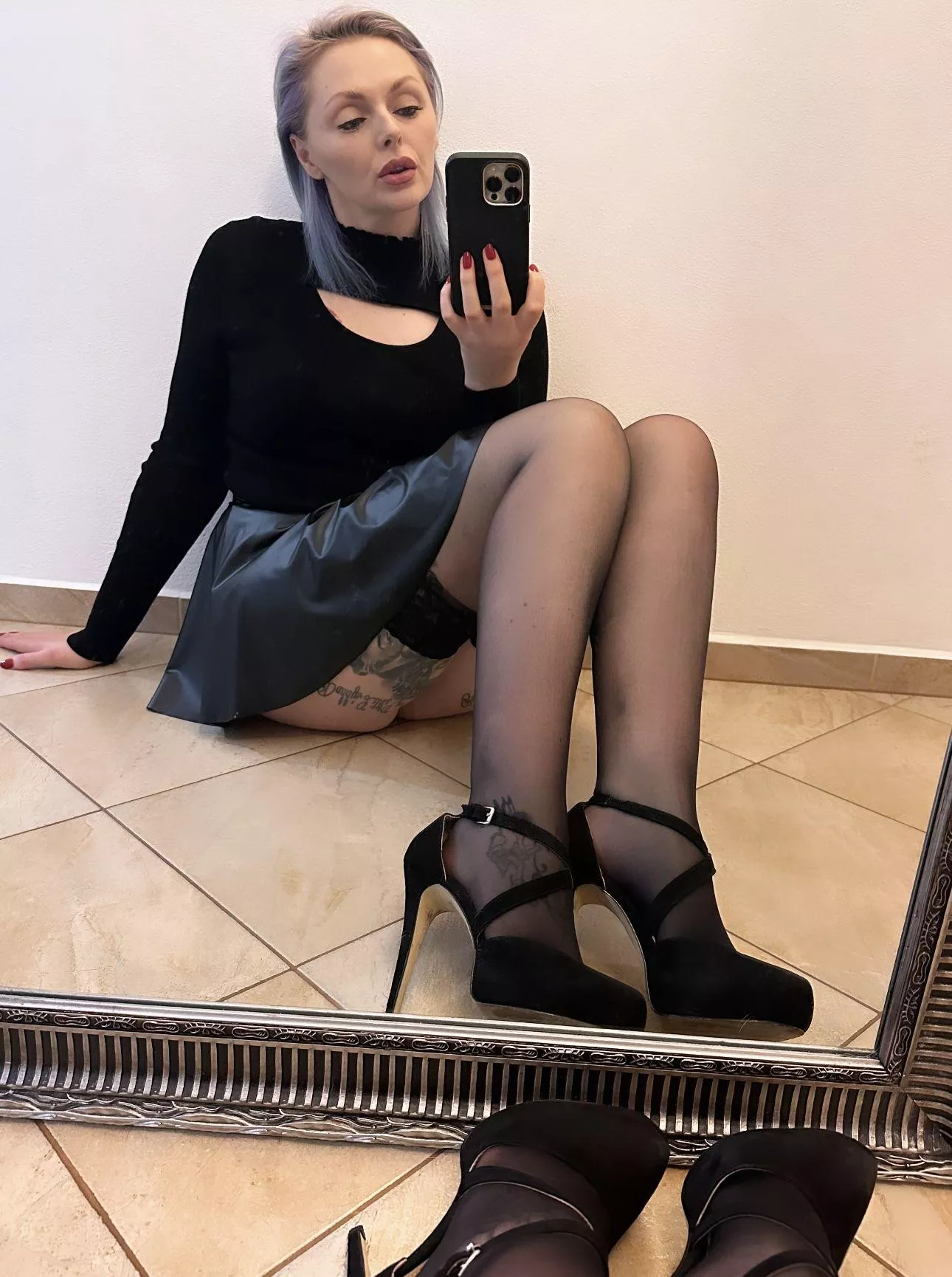 The heels and stockings stay on [F] posted by theinkedsiren1