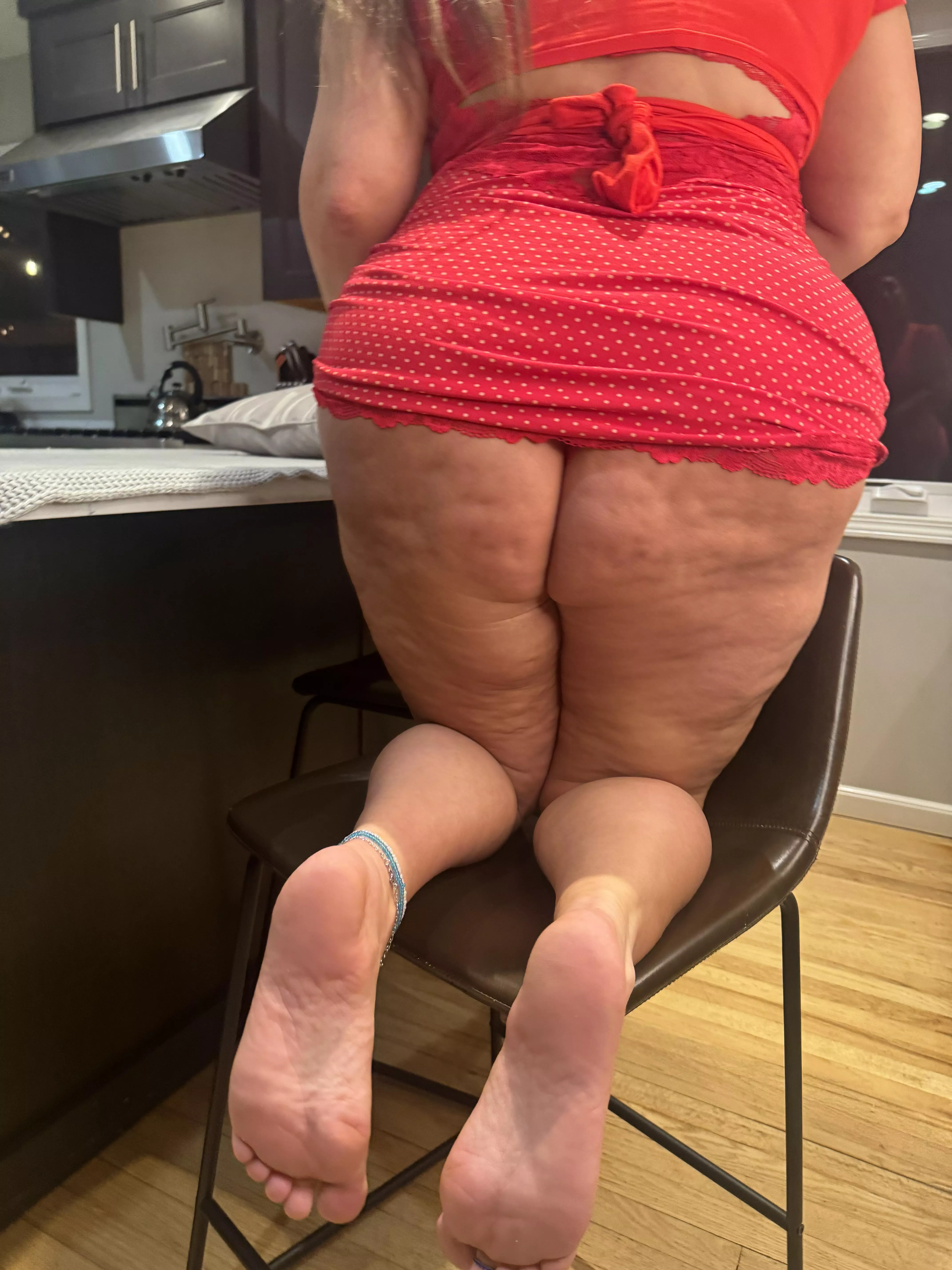 Thick naughty mommy  posted by Babylittlelo