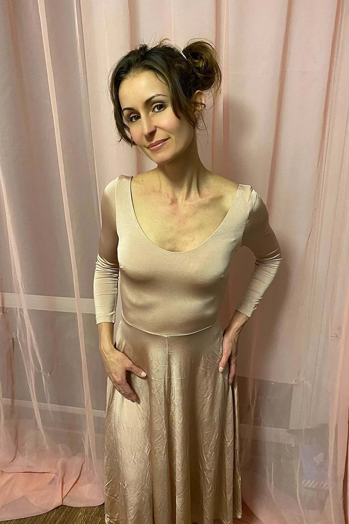 This dress blends very well with my body and that's good. posted by Viki_soul