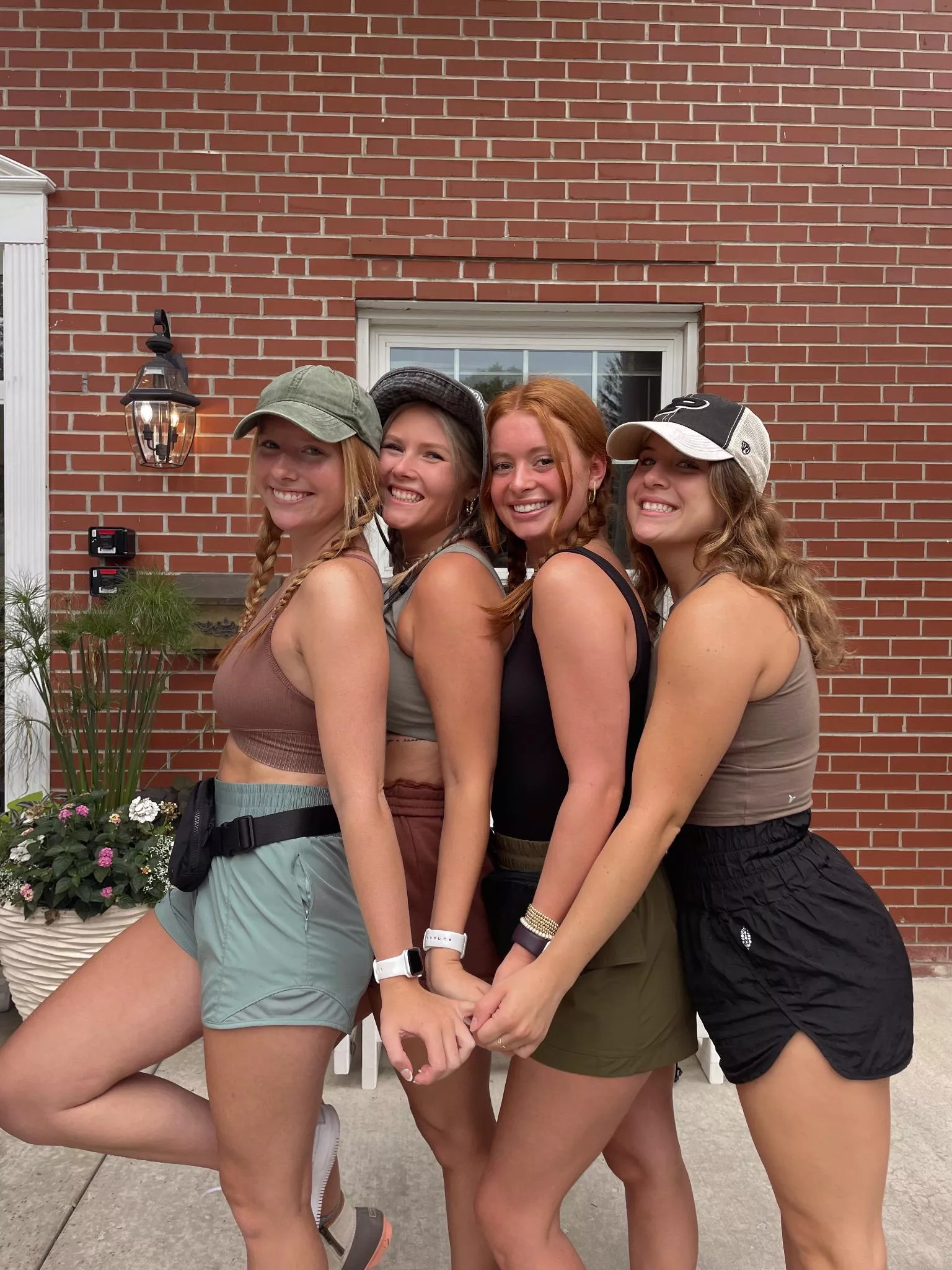 Which sorority girl? [4] posted by picposterguy