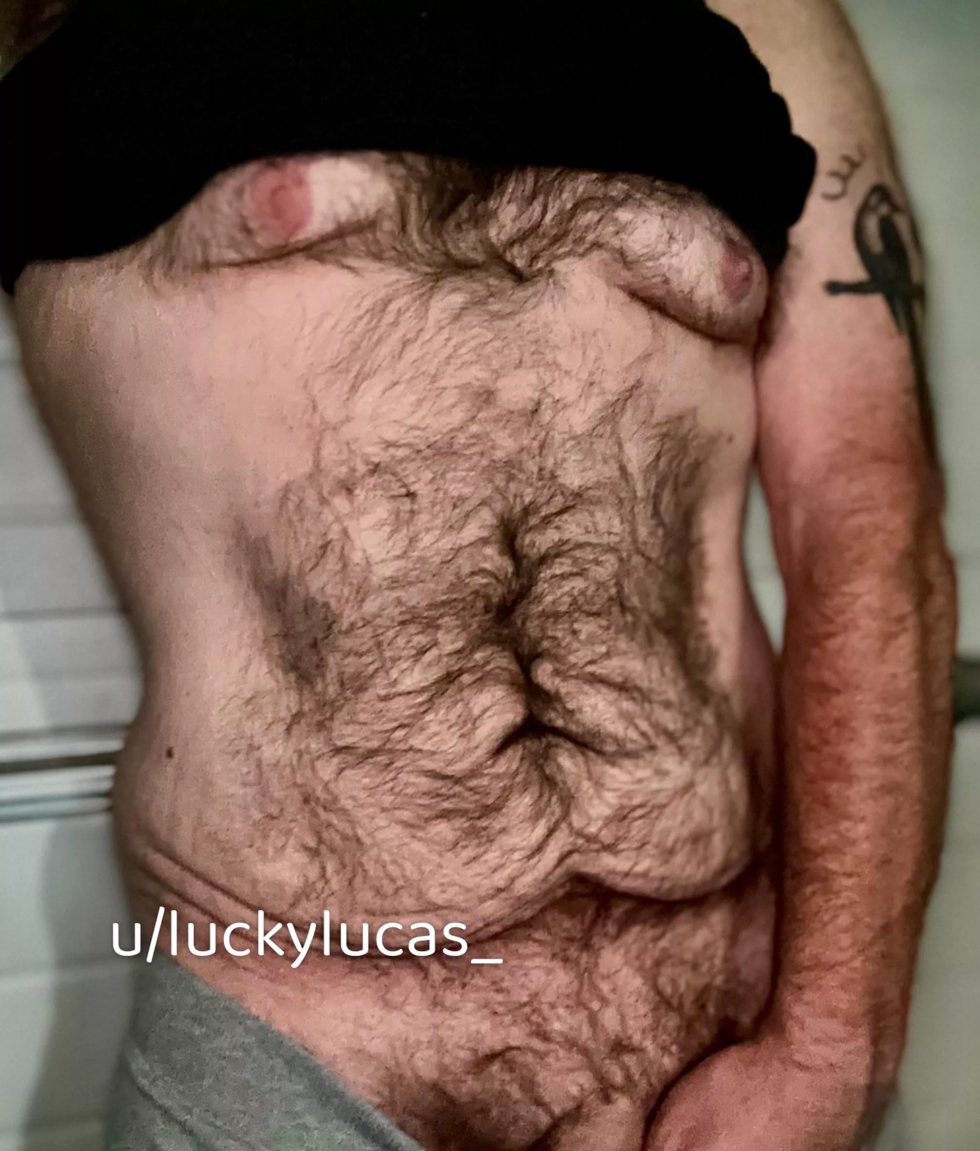 Who’s gonna come hold my heavy flashlight steady? posted by luckylucas_