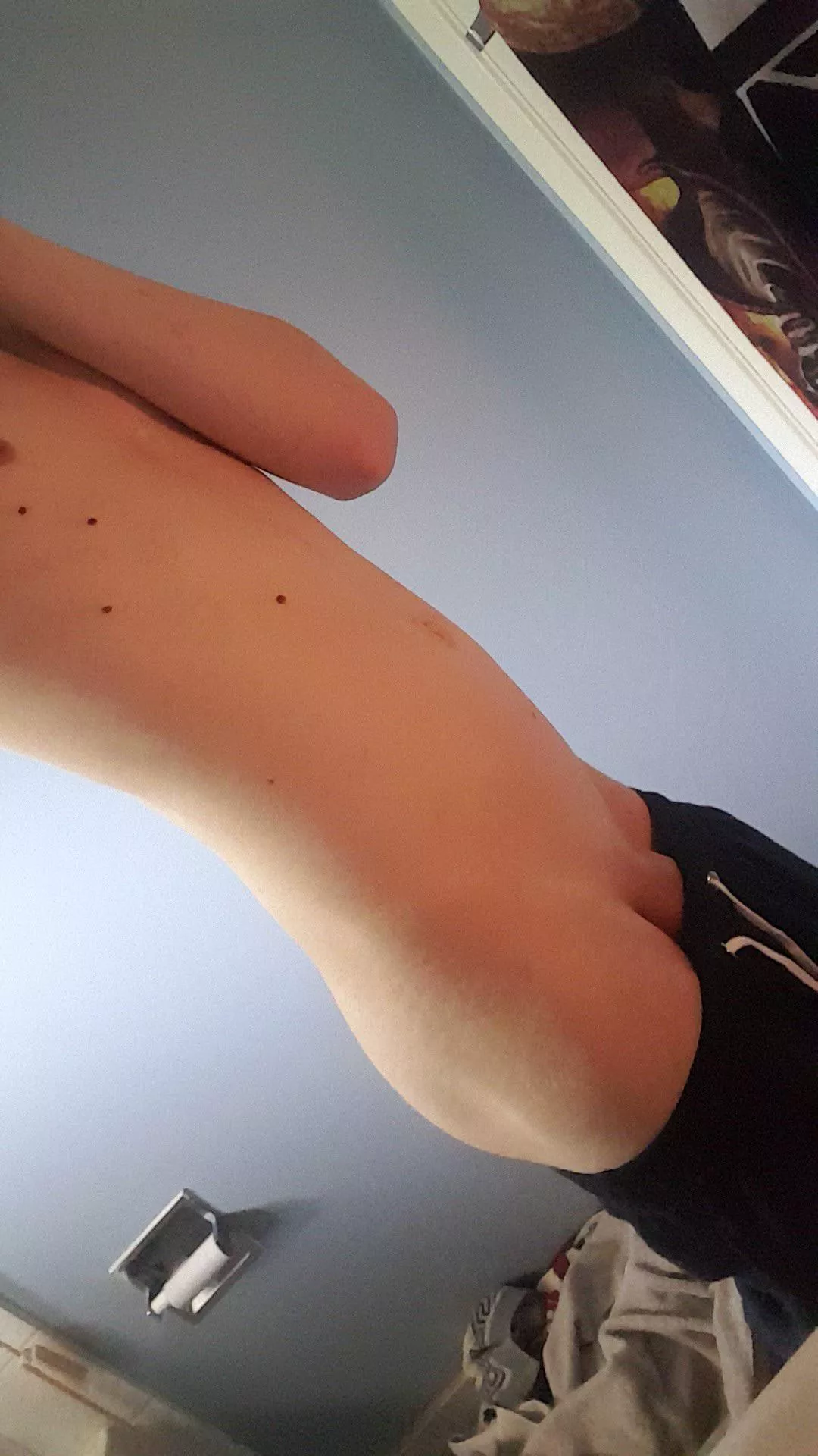 Am I Smooth Enough? posted by ThrowingNudes