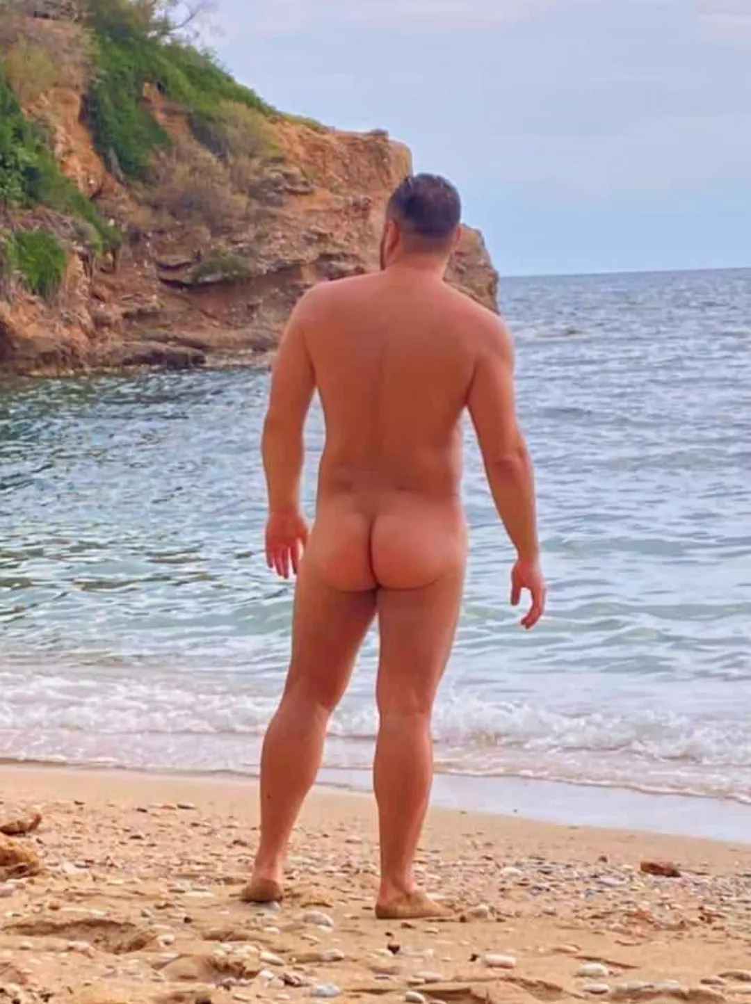 Beach bum posted by Character_Okra5411