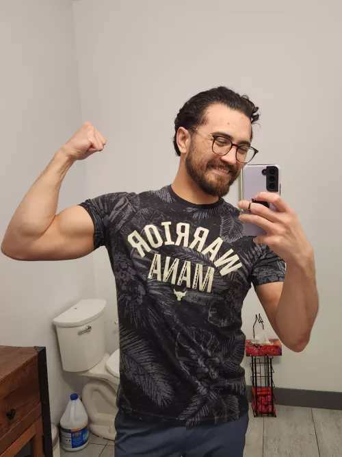 Been working on that spring bod 🙈 hope y'all are doing well ❤️ by PrestonBuffaloe