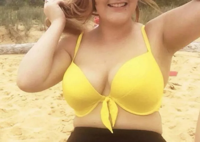 Can I pull off yellow by AffectionateTalk8445