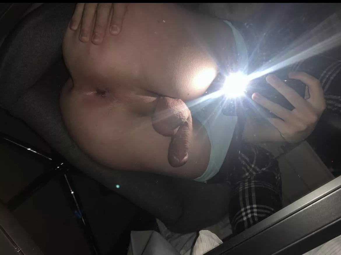 Eat it or fuck it? posted by Delicious-Basis9643