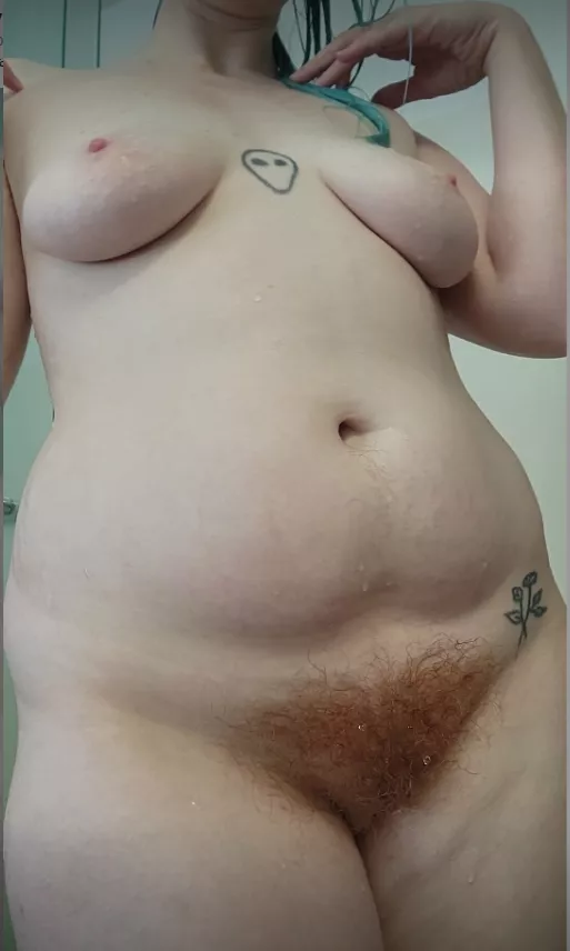 Ghosties and my pretty bush~ posted by jaammmmm