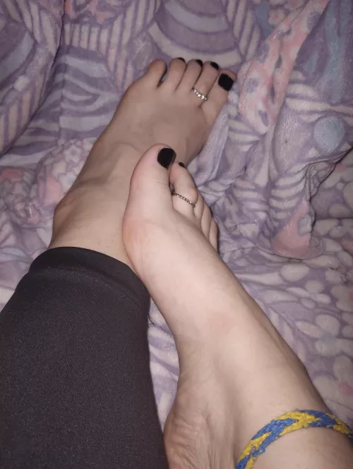 Good night!! I hope your feet are okay by Beautiful_Cell_1056