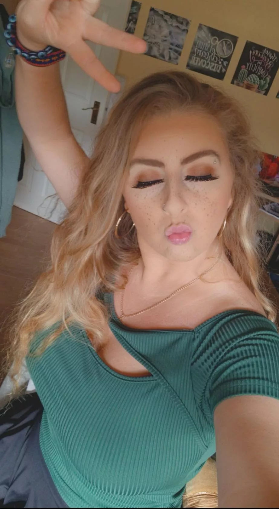 Got that Friday Feeling? 😏 posted by Lilminxleela