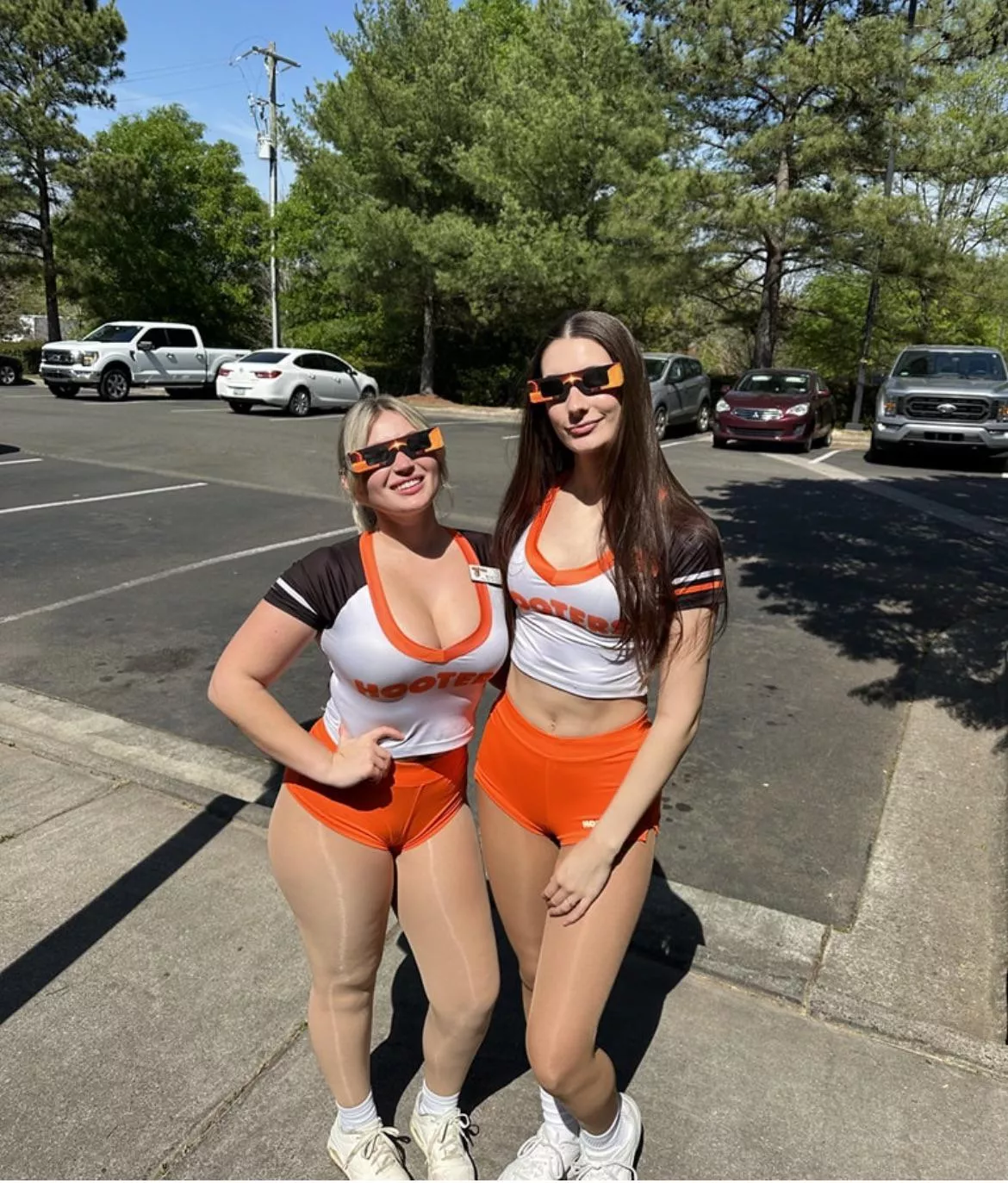 How jealous do you think she is? posted by Mlgcareless