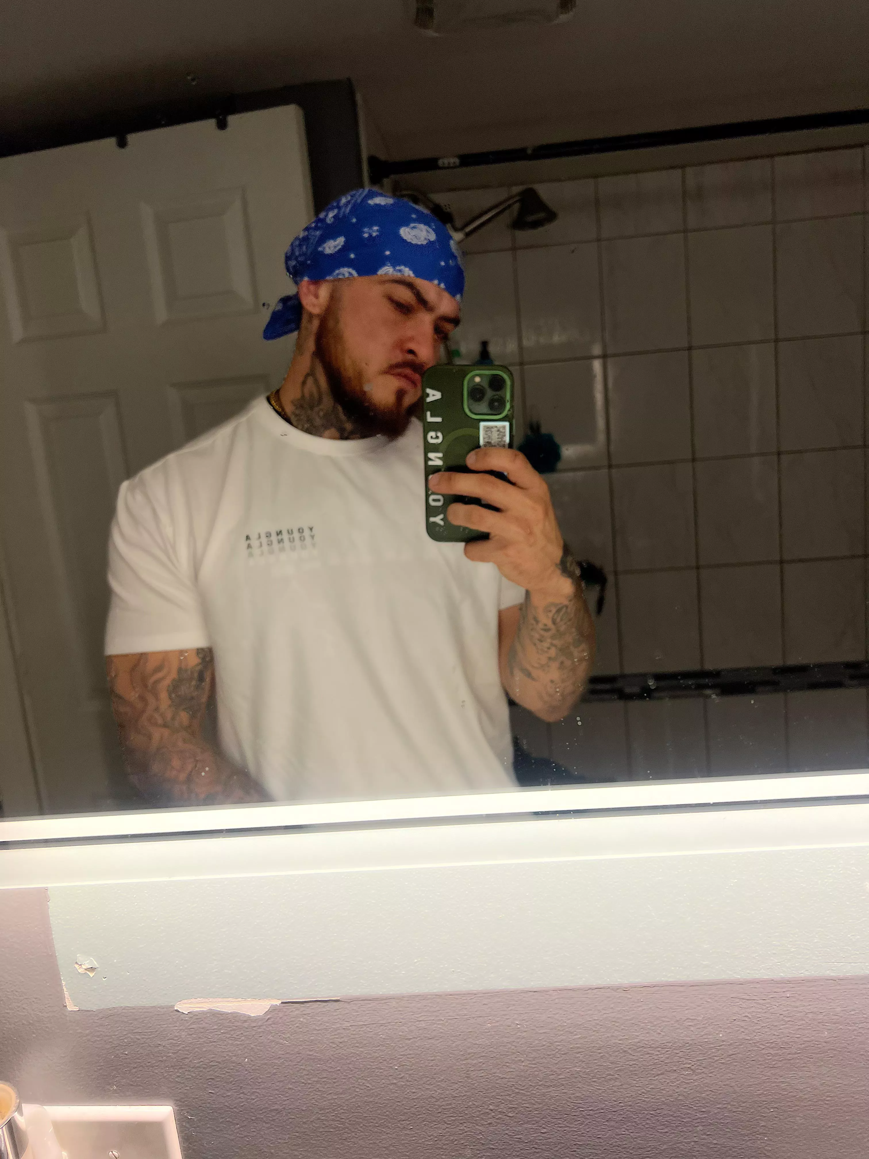 I dig the bandanna look 👀🤷🏻‍♂️🙌🏼🔥 posted by HonestAd9680