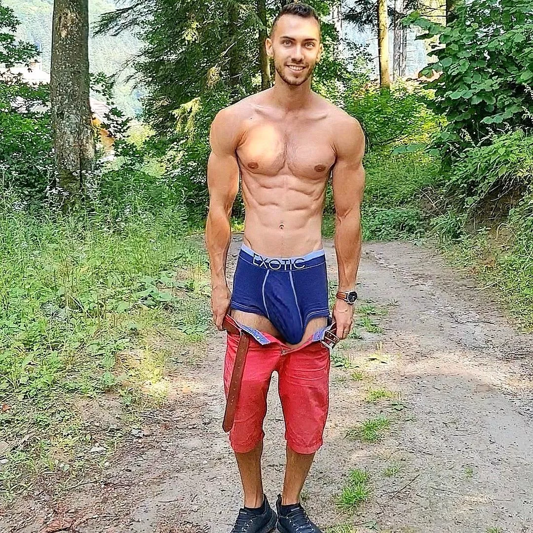 I stretch my Undies to the Max posted by FitManDan1