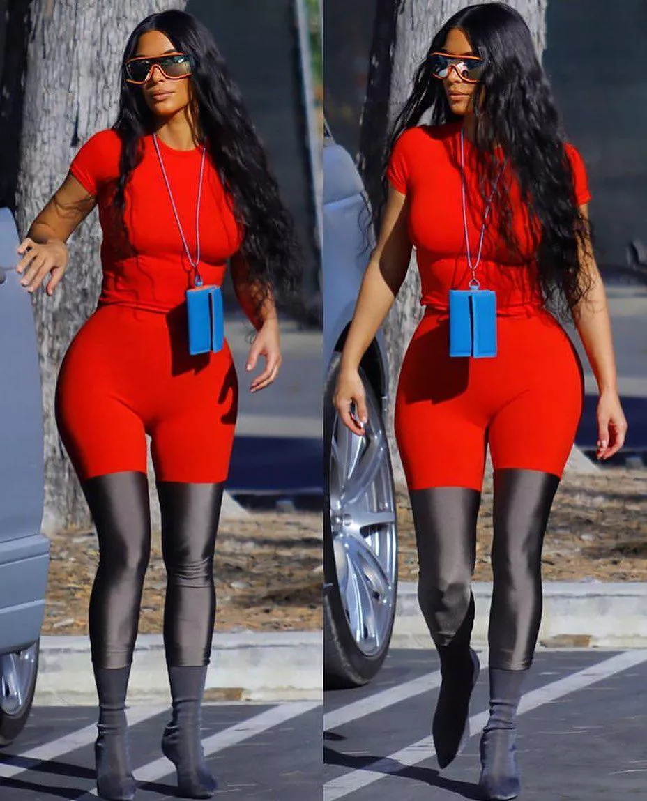 Kim in skin tight clothes is the ultimate trigger  posted by evil_empire666