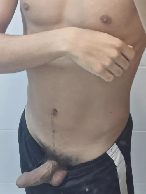 maybe a hand can help it get on its feet by capixaba16