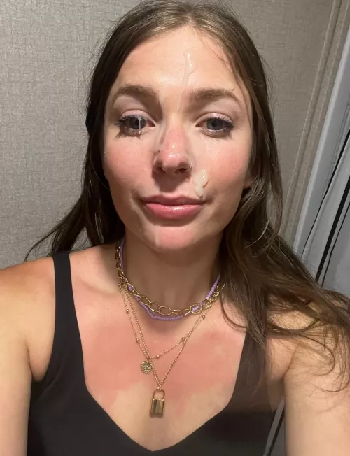 My chest gets red when I’m horny and nothing makes me hornier than facials by jessnjamez