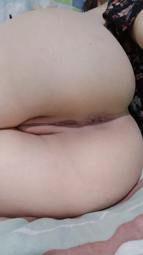 My shaved pussy, so? by TomikoG