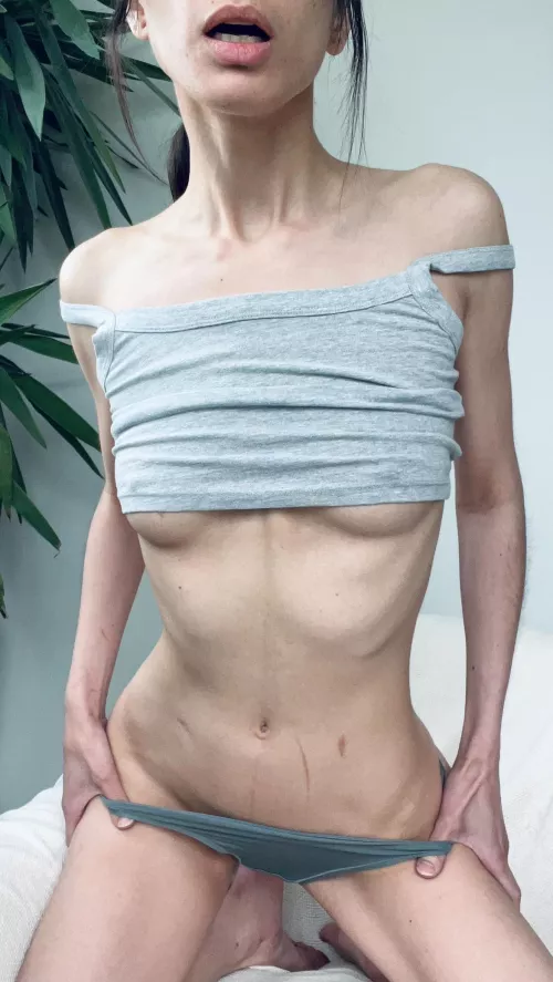 Only 100 pounds, smash or pass by Alexia_zero