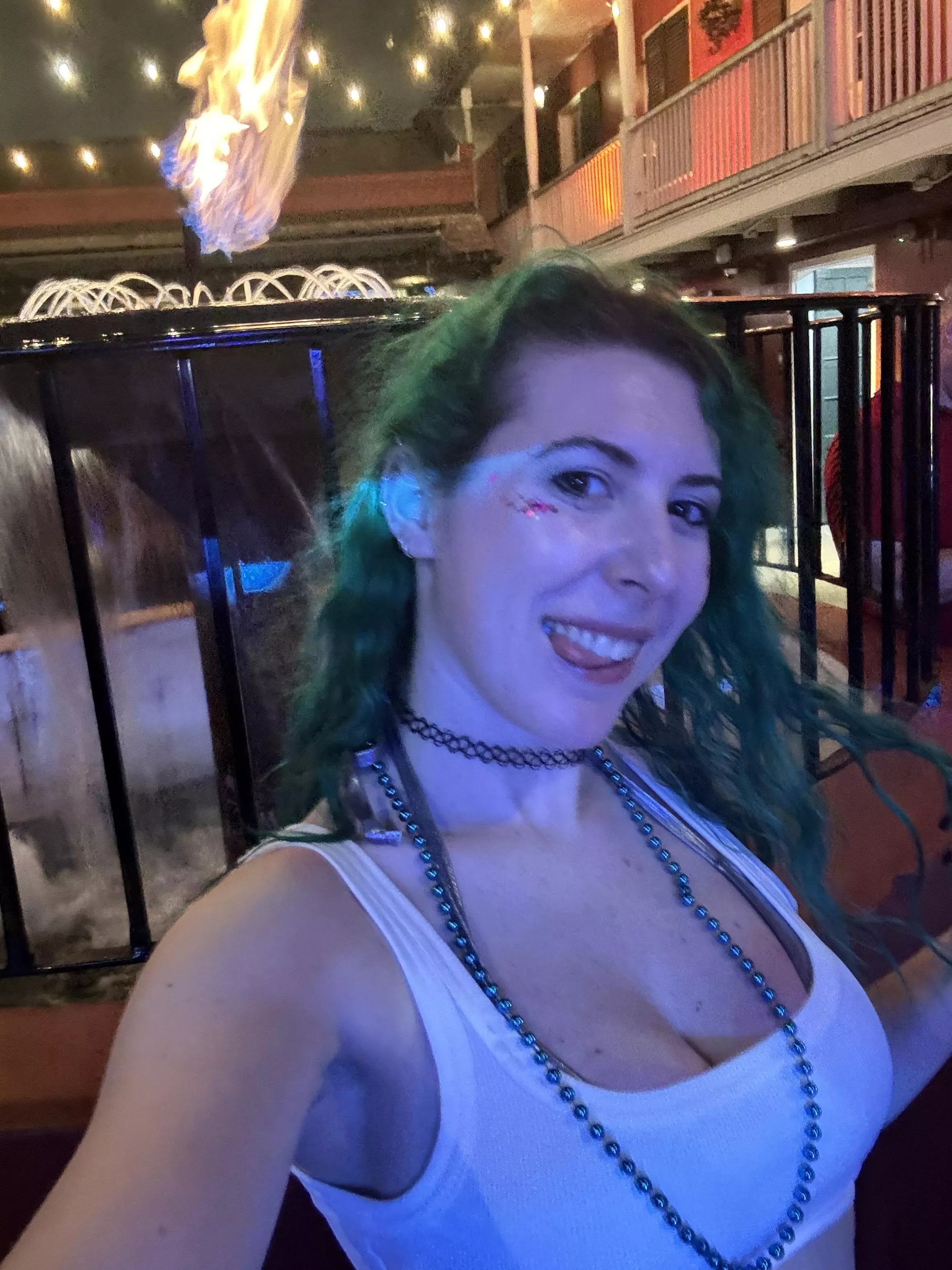 Partyin cleavage posted by sirenskiss3