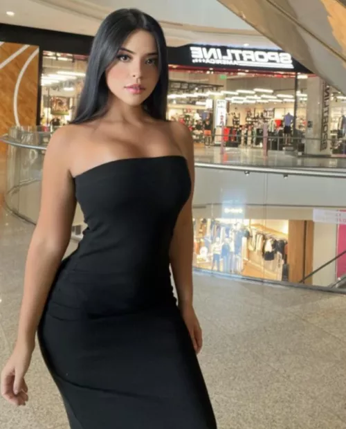 Pretty classy in black by Wild-Entry-7145