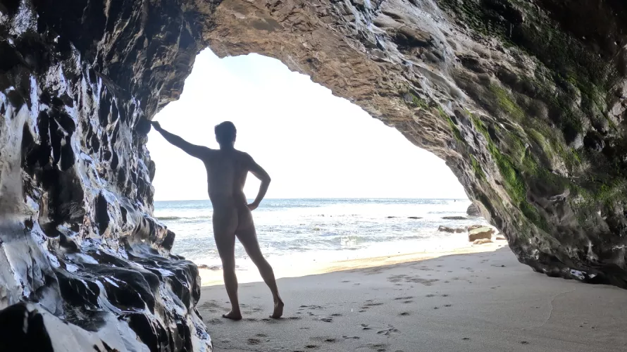 Sea cave by ArtPlusSex